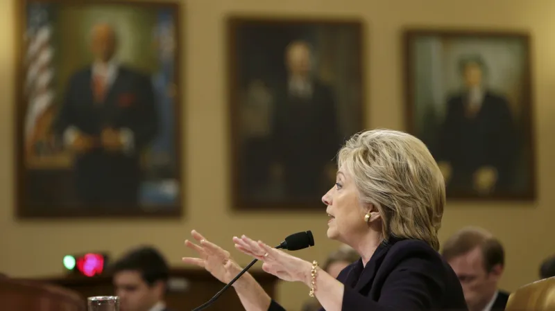Hillary Clintonová před vyšetřovací komisí Kongresu