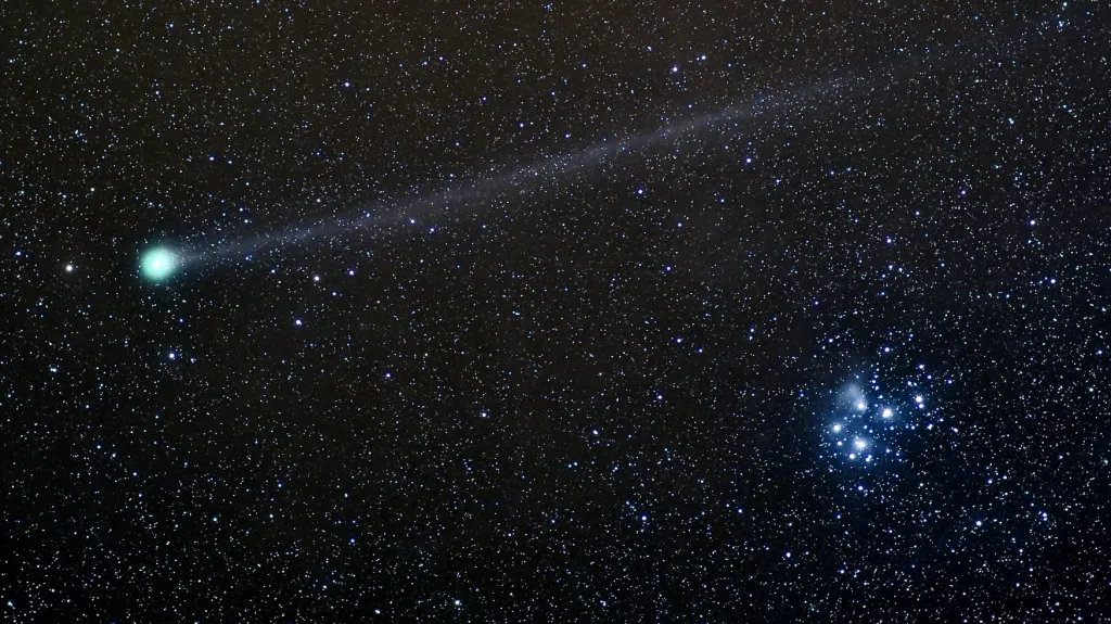Kometa Lovejoy zachycená sérií snímků z Německa