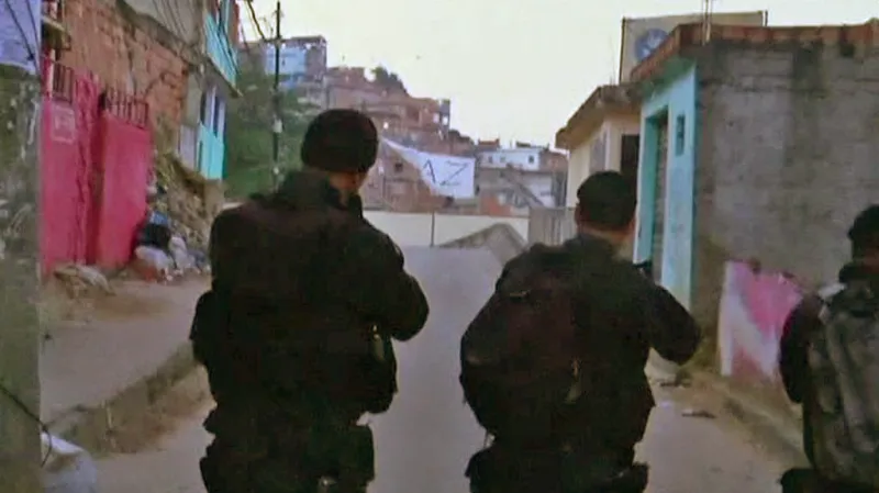 Zásah brazilské policie ve slumu Mangueira