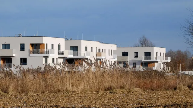 Průměrná sazba hypoték je podle Hypoindexu nejvýše od roku 2024