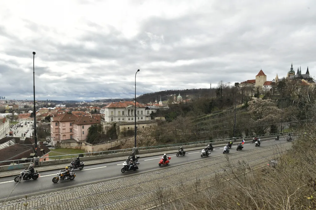 Jízda motorkářů u příležitosti inaugurace
