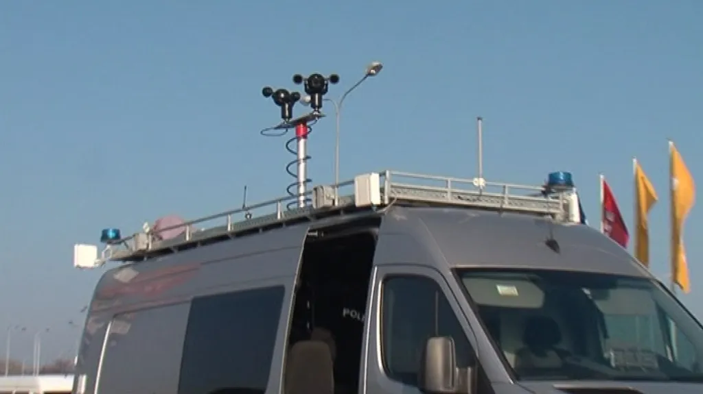 Policejní monitorovací auto