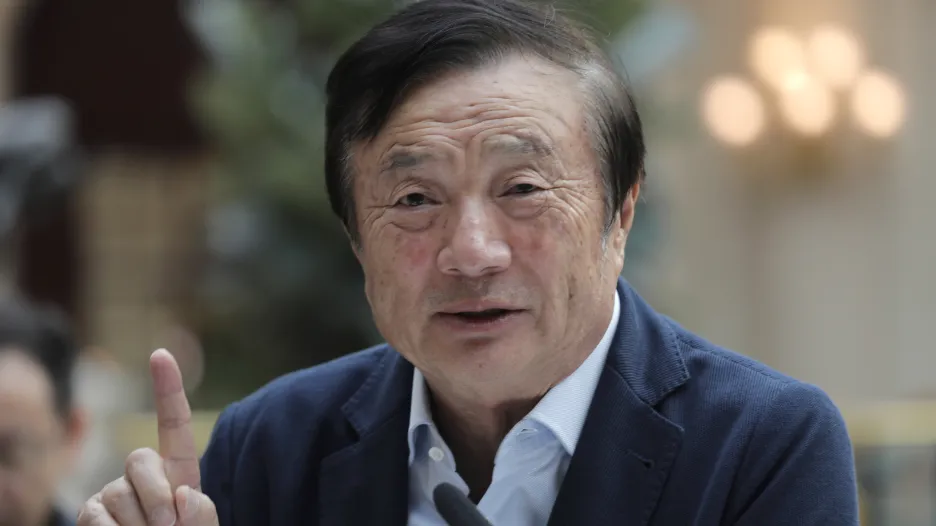 Zakladatel čínské společnosti Huawei Žen Čeng-fej