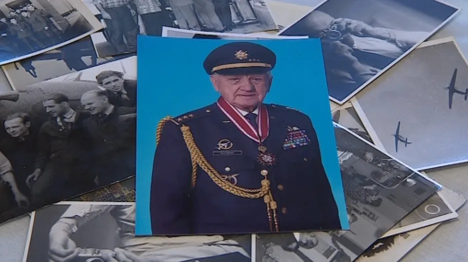 Plukovník Emil Boček odešel od letectva až po válce