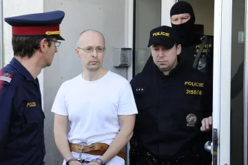 Řičář je v ČR, rakouská policie ho na hranicích předala české