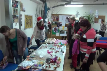 Ve škole v Ratíškovicích uspořádali rukodělný jarmark a Kavárničku Afrika