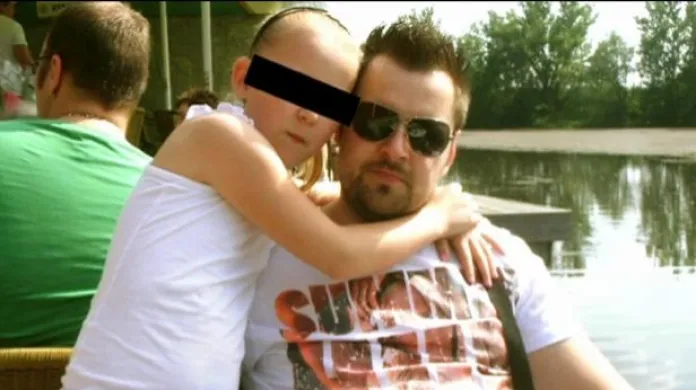 Policie obvinila Kramného z vraždy  jeho manželky a dcery