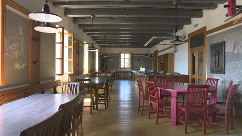 Zavřená restaurace na Březníku