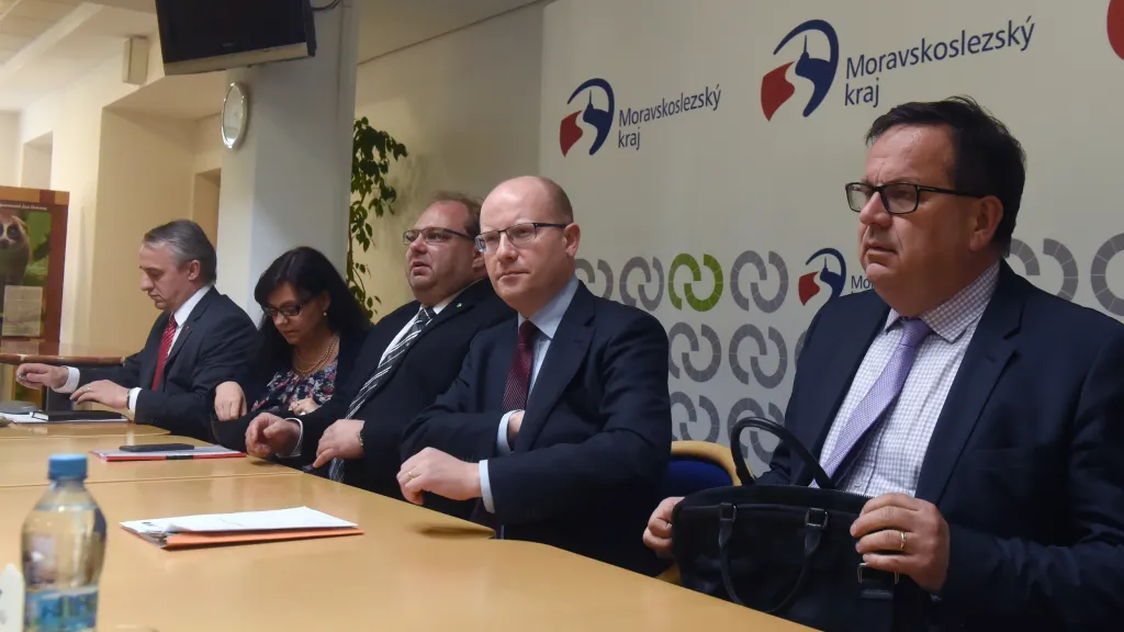 Část vlády v Ostravě na jednání kvůli OKD