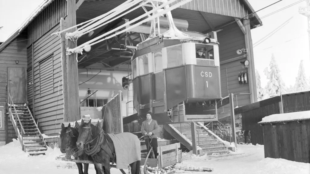 Kabinová lanovka na Černé hoře