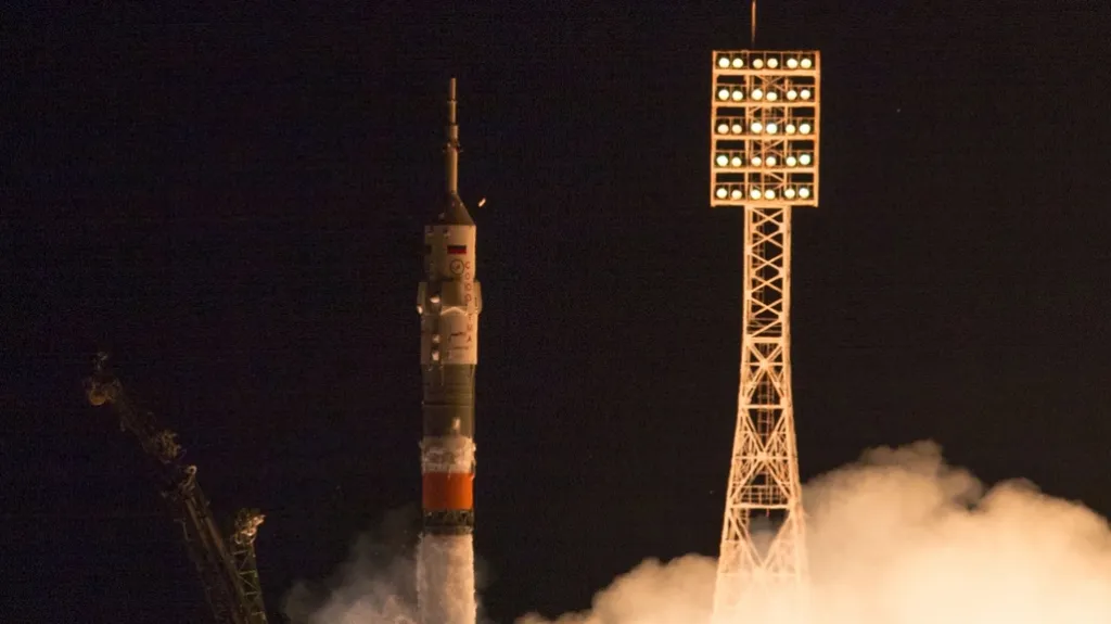Start lodi Sojuz mířící na ISS