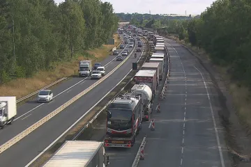Prázdniny v kolonách jsou na některých dálnicích už pravidlem. I ve volných měsících zdržují opravy na D1, D5 i D11