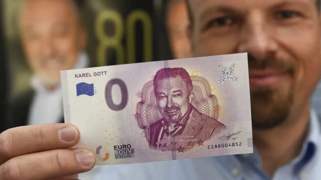 Eurobankovka s podobiznou Karla Gotta