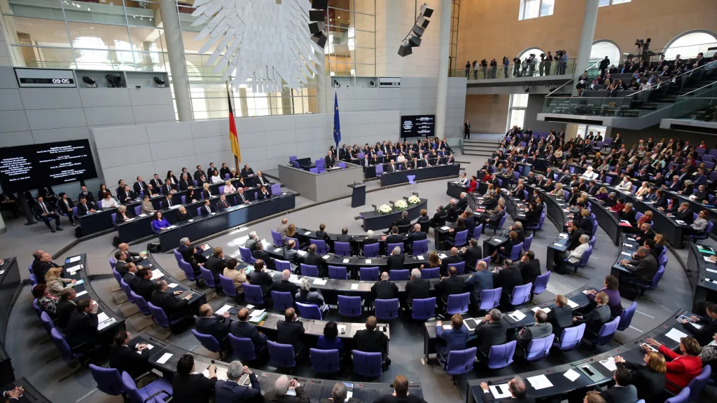 Pietní zasedání německého Bundestagu při příležitosti 70. výročí konce druhé světové války