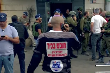 Palestinec v průmyslové zóně na Západním břehu zastřelil dva lidi