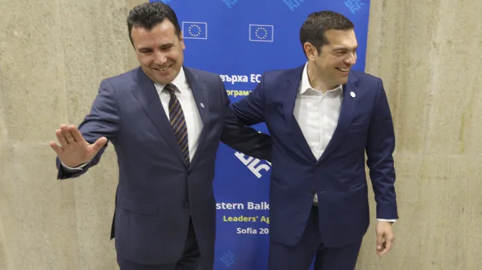 Zoran Zaev a Alexis Tsipras na květnovém summitu EU s balkánskými zeměmi