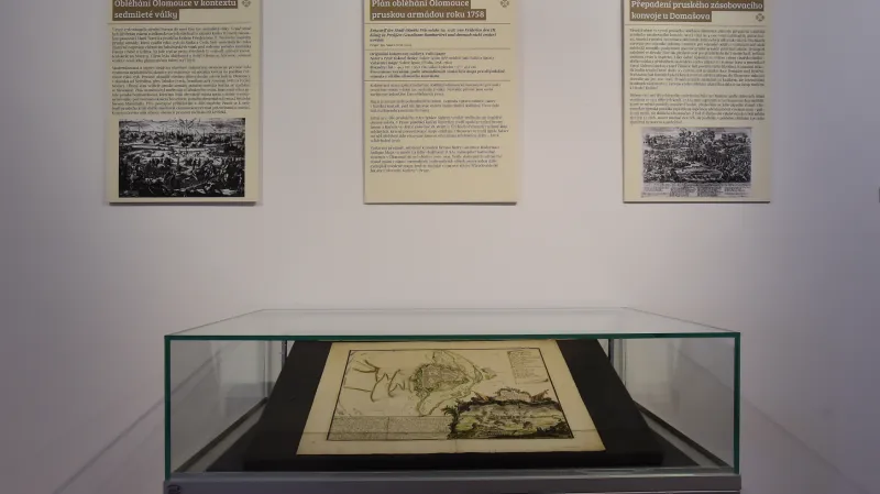 Mědiryt Saltzerova plánu obléhání Olomouce pruskou armádou z roku 1758