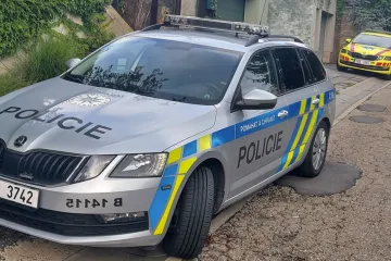 Muž v brněnském domě pobodal muže a dvě ženy, jedna zemřela