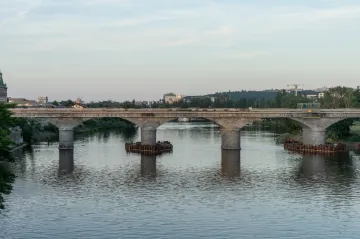 Někdy se historie opakuje. Negrelliho viadukt znovu otevřou přesně 170 let od zprovoznění