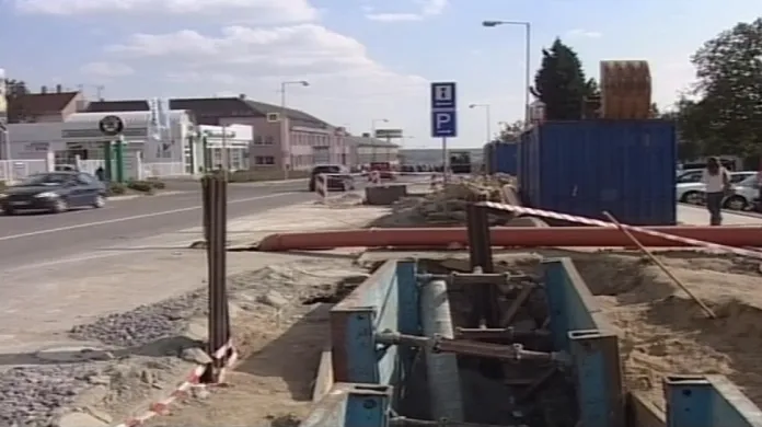 Rekonstrukce kanalizace ve Znojmě v roce 2003