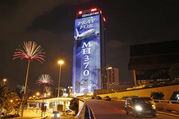 Malajsijský premiér: Boeing 777 se zřítil západně od Perthu do moře