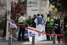 Střelecký útok v Jeruzalémě má tři oběti, další lidé jsou zranění