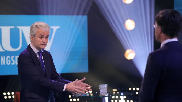 Geert Wilders a Mark Rutte během předvolební debaty