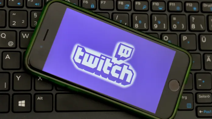 Twitch.tv je nejpopulárnější platforma pro živé vysílání. Zaměřuje se především na videohry, vysílání e-sportovních soutěží a podobné akce s herním účelem