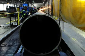 Američané zruší cla na ocel a hliník z Kanady. Ottava zároveň odstraní odvetná cla