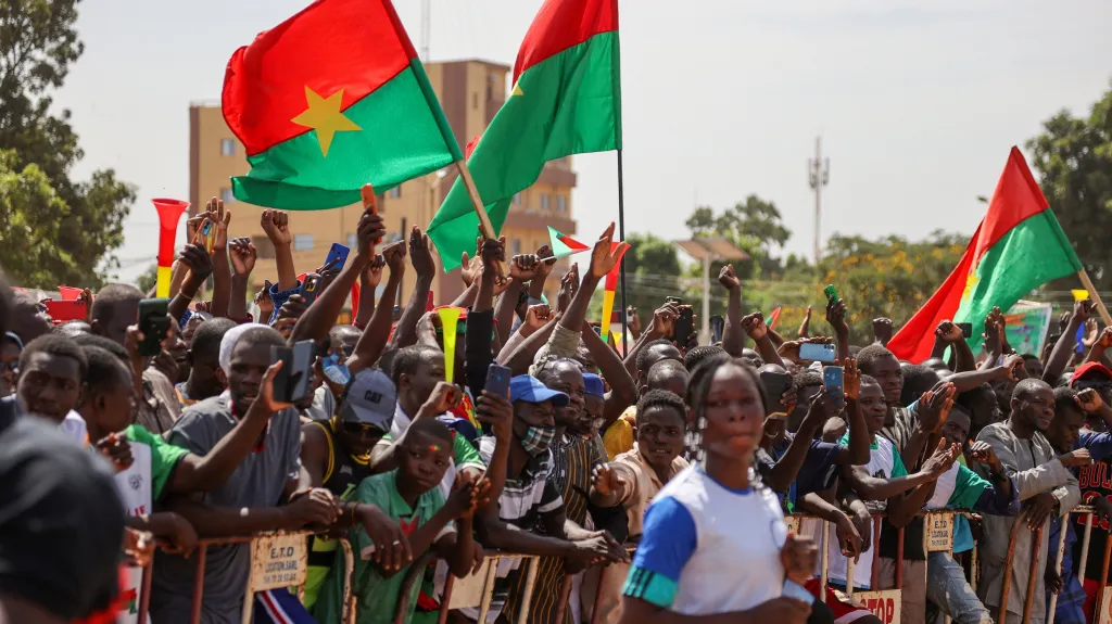 Podporovatelé junty na demonstraci ve městě Ouagadougou