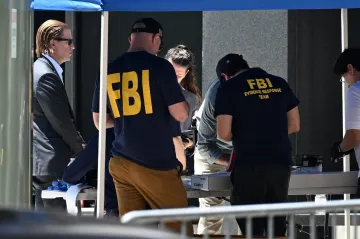 U federální budovy v New Yorku došlo k explozi, jeden člověk skončil ve vazbě