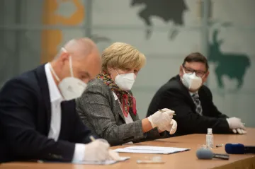 Strany na jihu Čech podepsaly koalici. Vedení kraje se chce soustředit na boj s covidem