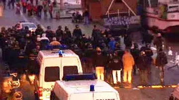 Policisté doprovází pochod pravicových radikálů