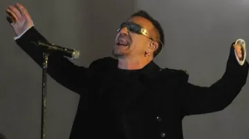 U2 / Bono u Braniborské brány