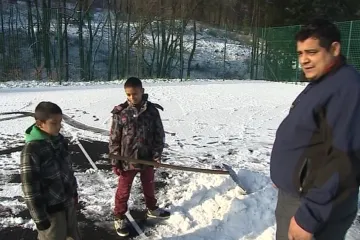 Romští asistenti prevence se ve Vsetíně osvědčili. Město je chce dál zaměstnávat