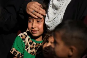 Palestinci hlásí další mrtvé po izraelském útoku na čekající na humanitární pomoc