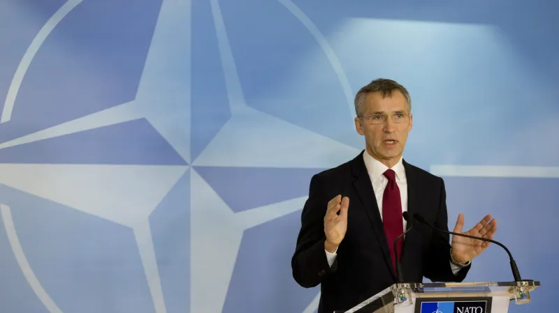 Jens Stoltenberg před setkáním s ministry obrany