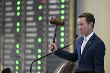 Texaský kongres schválil volební restrikce. Guvernér se těší, až je podepíše