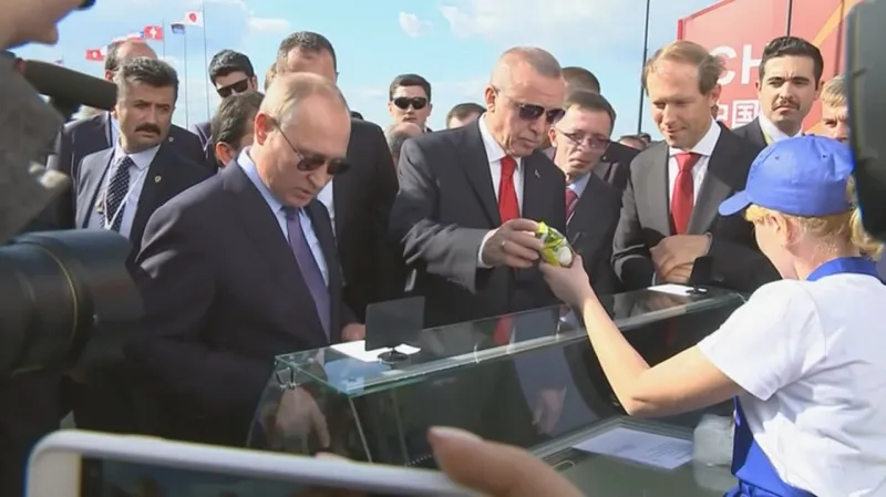 Putin koupil Erdoganovi ruskou zmrzlinu