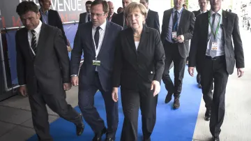 Angela Merkelová přijíždí na summit v Ypres