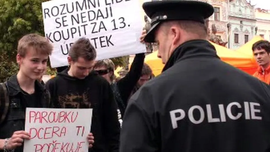 Policejní kontroly na mítinku ČSSD