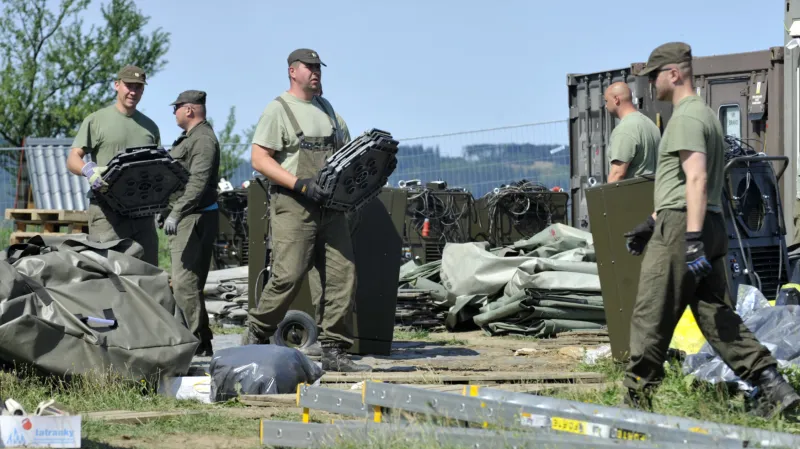 Vojáci v Haluzicích se přesouvají na novou základnu
