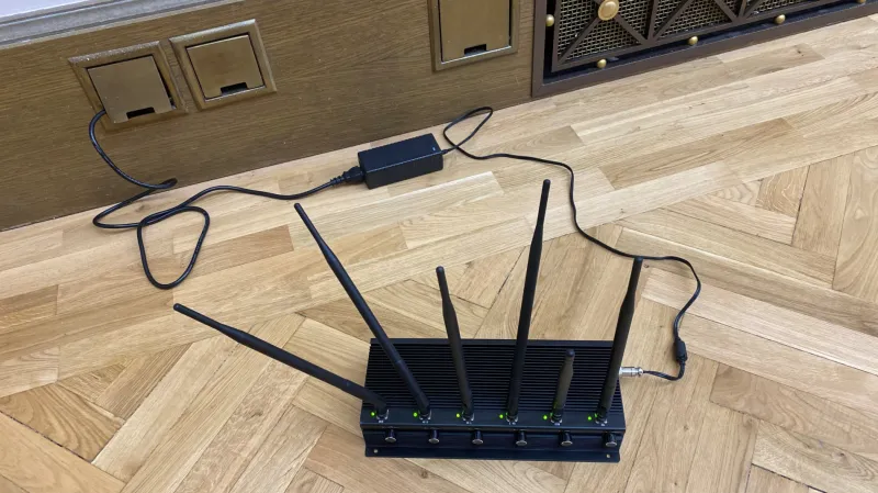 Nicole Six & Paul Petritsch / Paralelní světy: Rušička, 2020