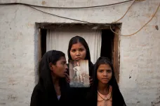 Asia Bibiová je zproštěna viny. Pákistánský soud odmítl petici islamistů, kteří žádali její popravu