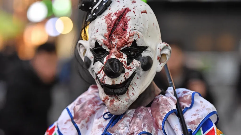 Děsivý halloweenský klaun v Německu