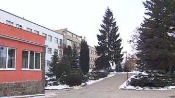 Po vyškovské nemocnici vyhlásily zákaz také nemocnice ve Znojmě a v Hustopečích