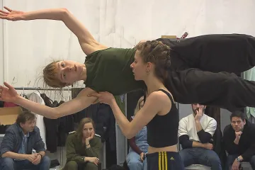 „Oplakávání je v hudbě mnoho.“ Dusilovou a Dekkadancers spojilo Stabat Mater