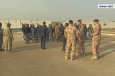 Čeští vojáci a policisté se v Iráku stáhli na základny, v zemi zatím zůstávají