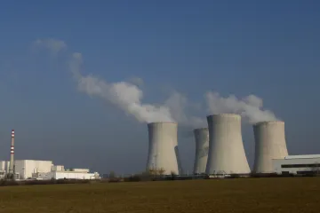 Vlček odmítl, že by korejská vláda měla zkomplikovat dostavbu Dukovan