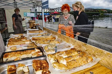 Sklizeň obilovin i řepky bude letos nižší než loni. Slabší úroda může zdražit pečivo